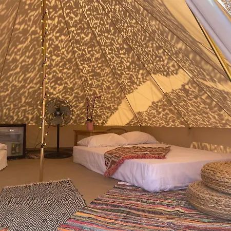 캠프장 Simos Tents &