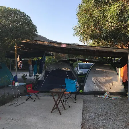 캠프장 Simos Tents & 엘라포니소스