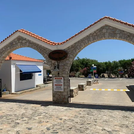 Simos Tents & * 엘라포니소스