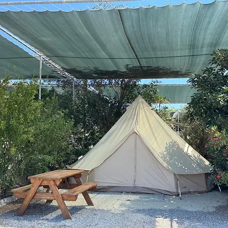 Simos Tents & אתר קמפינג *